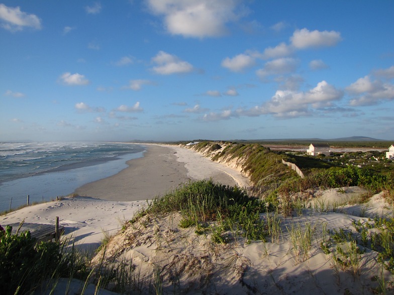 Yzerfontein Surf Photo by Wernich | 2:59 pm 6 Mar 2015