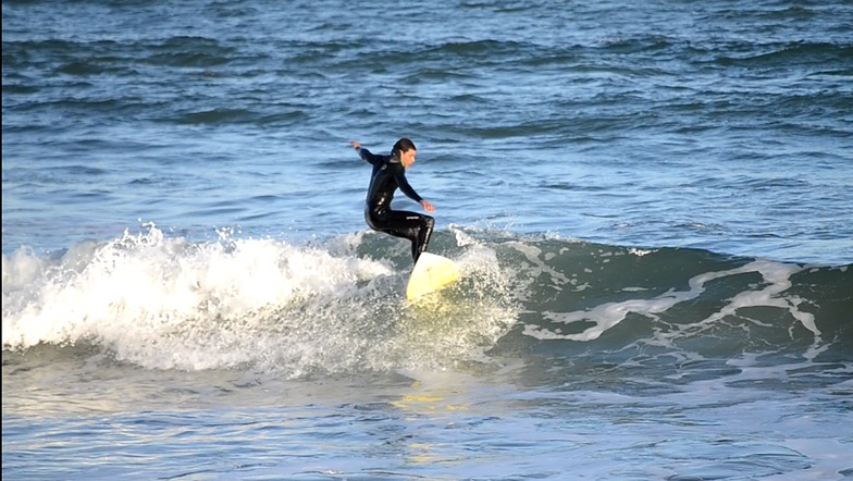 Nahant Beach Surf Photo by jordan brown | 4:00 am 5 Oct 2015