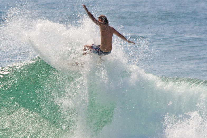 Bronte Beach Surf Photo by Leigh Gazzard | 10:02 am 31 Jan 2016