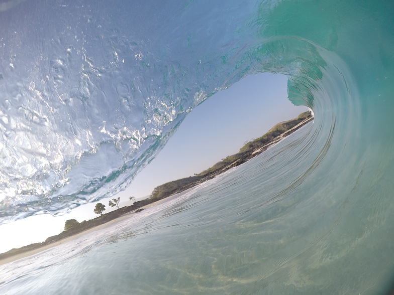 Kua Bay surf break