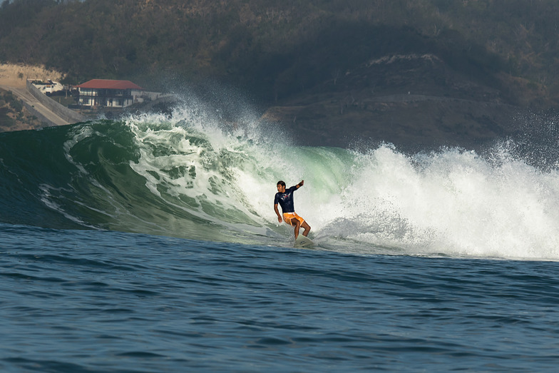 Gerpuk Bay - Inside Gerpuk surf break