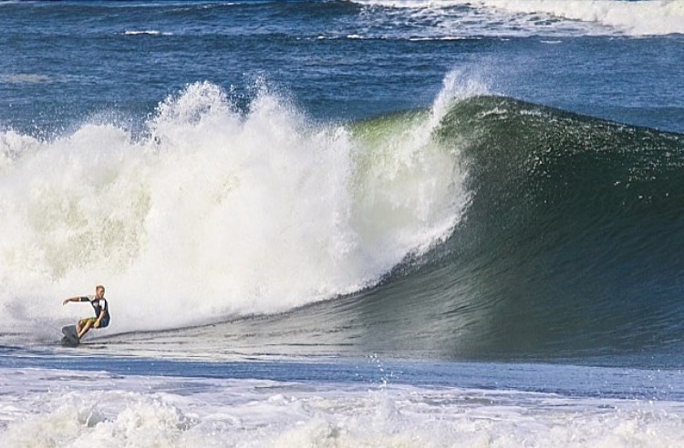 surf tours nicaragua