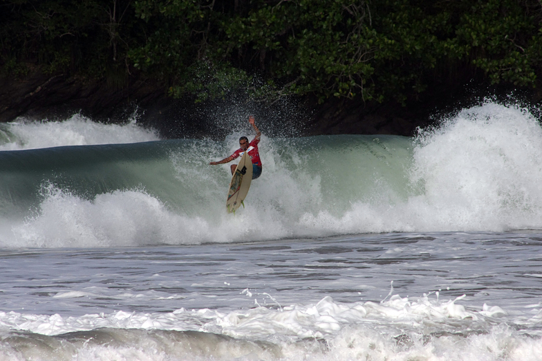 Pui Puy surf break