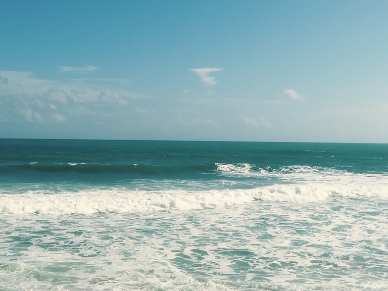 Playa Kikitas Surf Photo by | 1:10 pm 28 Sep 2018