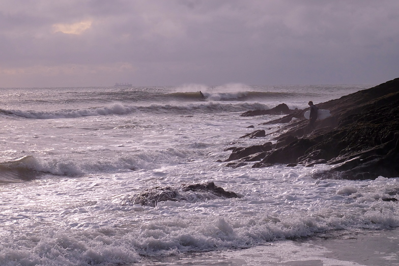 Oxwich Point surf break