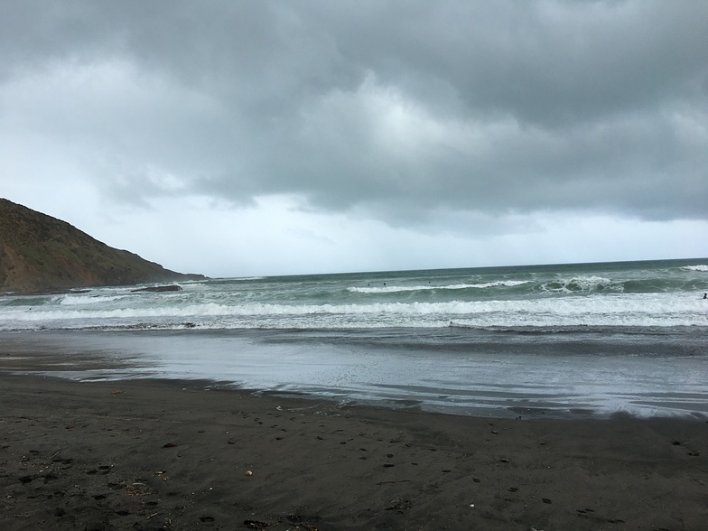 Port Waikato-Sunset beach Surf Photo by Ash.T | 10:16 am 8 Feb 2020