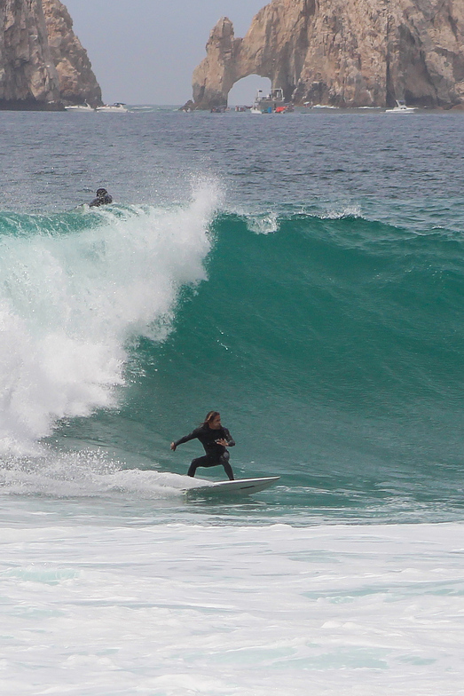 Monuments surf break