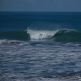 Makorori Surfer, Makorori Centre