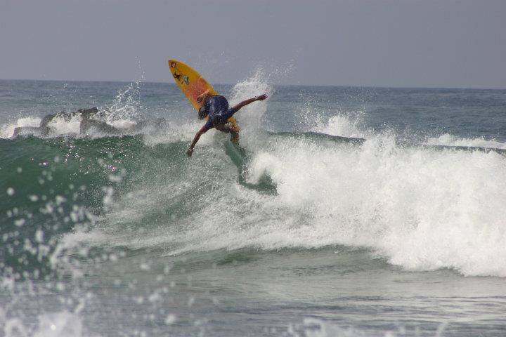 Los Cocos surf break