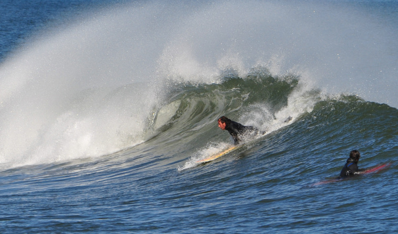 Broad Cove Surf Photo by Dennis Curran | 3:34 pm 11 Sep 2012