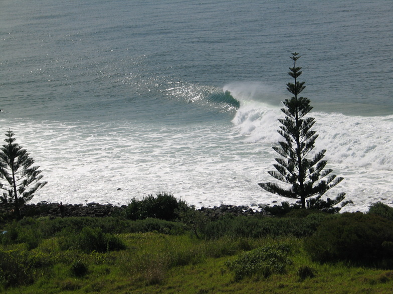 Lennox Head Surf Photo by DANIEL MAWKES | 1:15 pm 20 Apr 2013